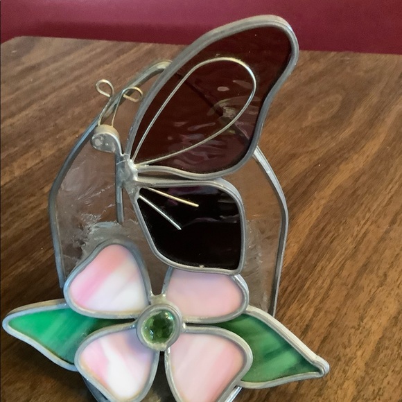 Beautiful handmade stained glass butterfly on a flower - Picture 3 of 8